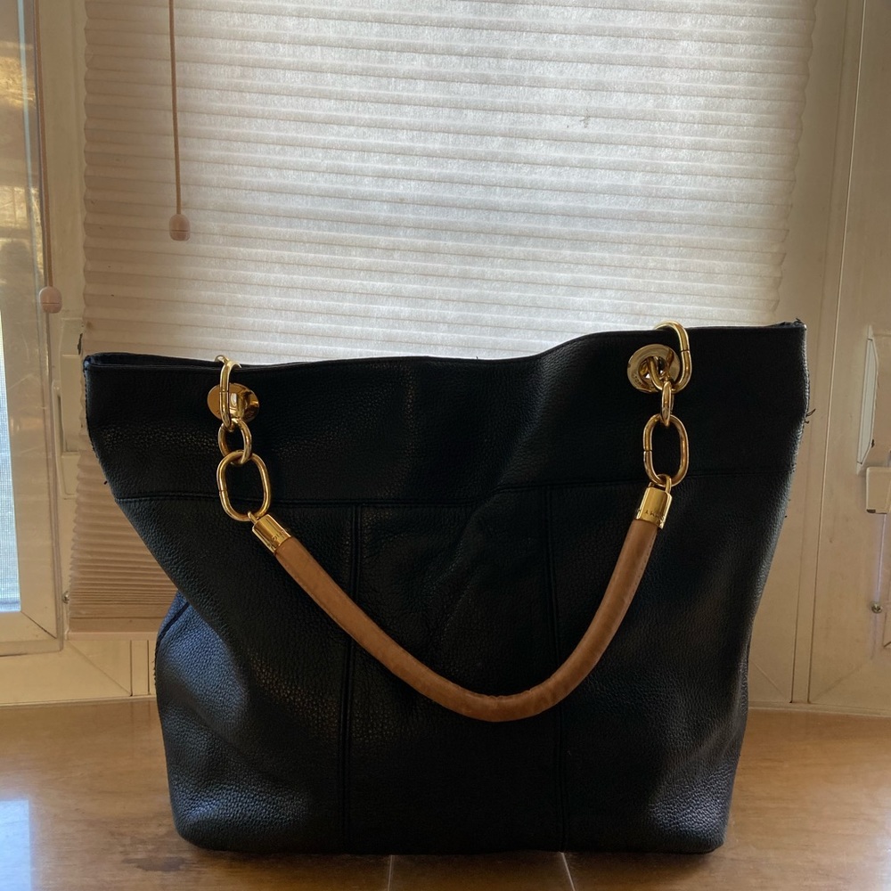 TOMMY HILFIGIR MEDIUM TOTE/SHOULDER BAG